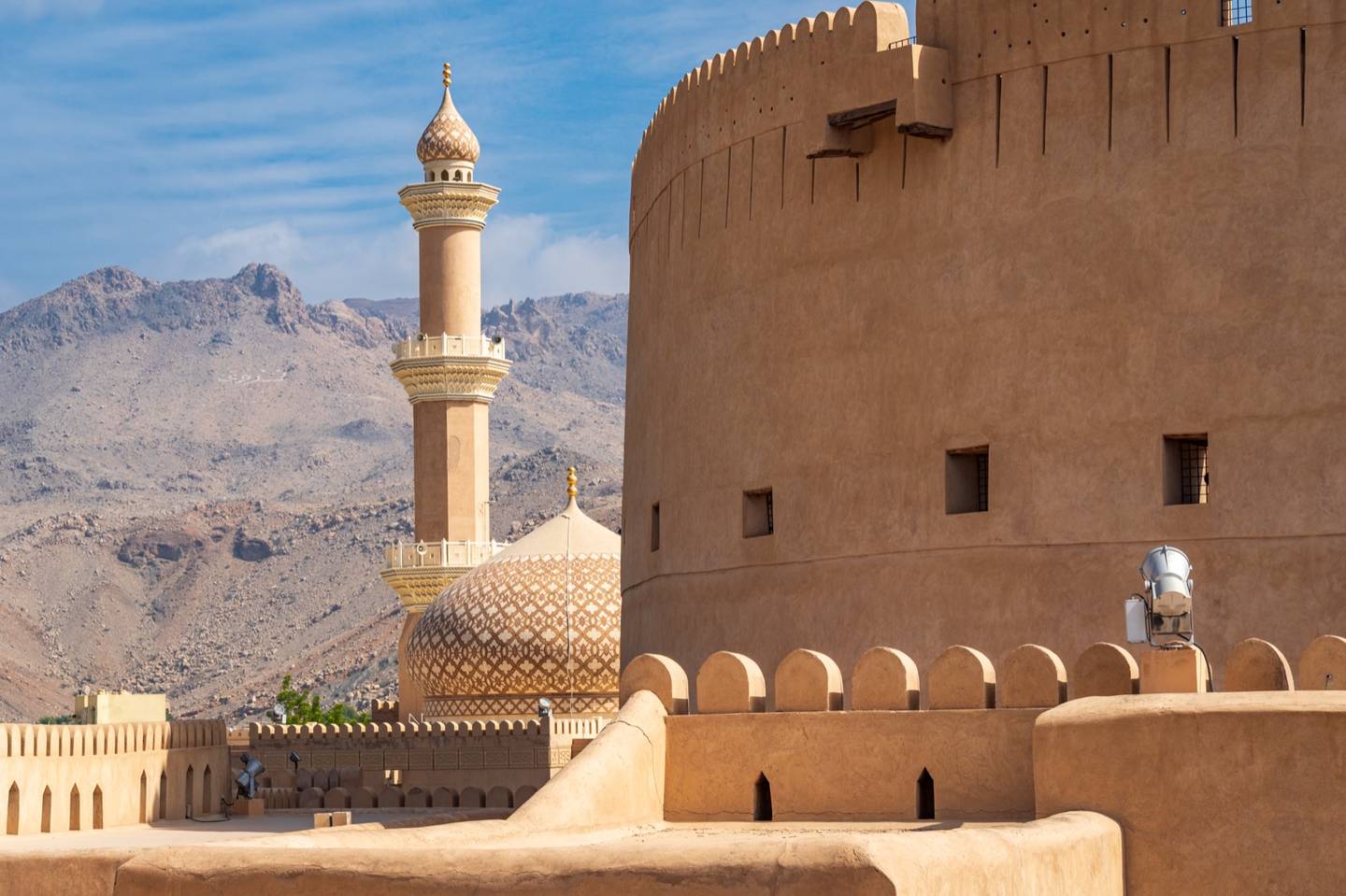 Den 2 · Z Jebel Akhdar přes Nizwu, Al Hamru a Misfat na Jebel Shams